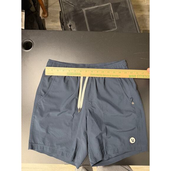 Vuori Men’s Kore Shorts Navy Blue 7 Inch With Liner Size Small Athletic Gym - Picture 5 of 13
